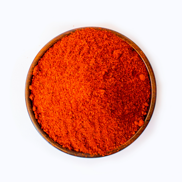 Paprika en polvo natural – especia roja aromática y suave usada para sazonar carnes, sopas y guisos sin picante